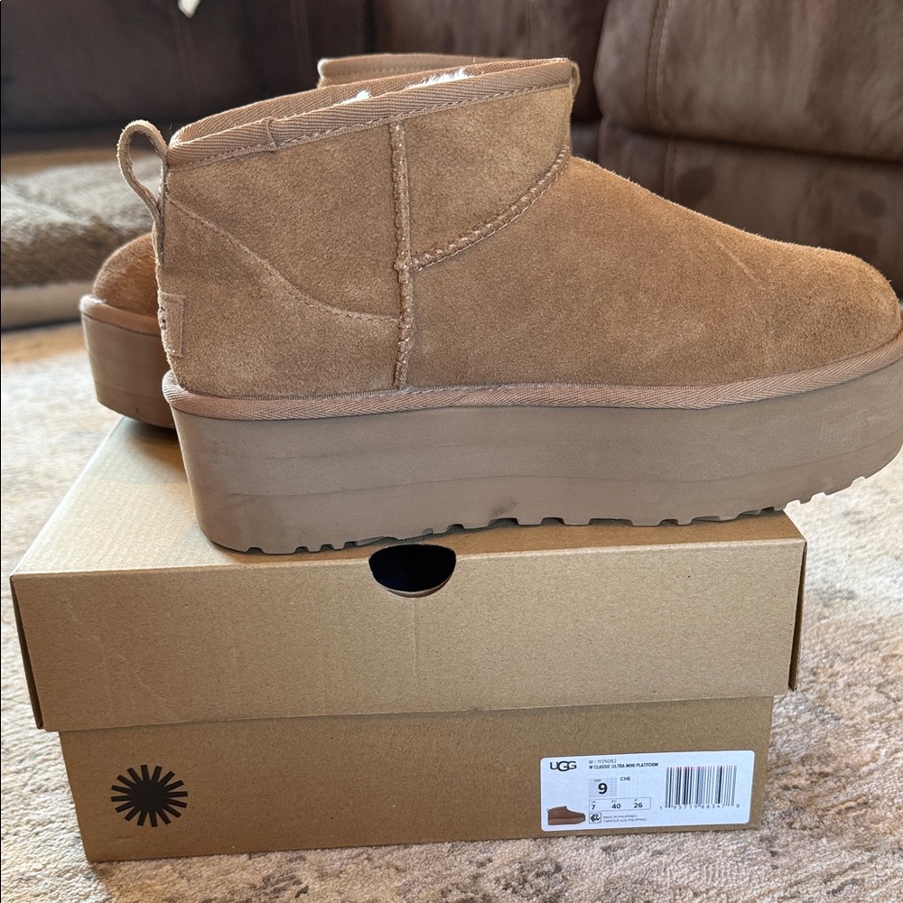 UGG Women's Classic Ultra Mini Platform Boots